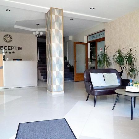 Pensiunea Central Регин Экстерьер фото